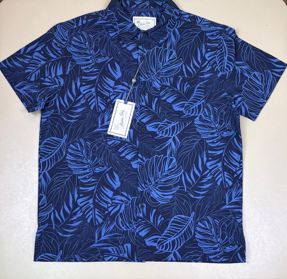Aloha Bay Originals Men’s Medium Navy Blue Tropical Leaf Button Up Shirt NWT
